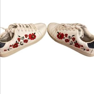 Target white sneakers with red floral embroidery on the sides - Ladies 9